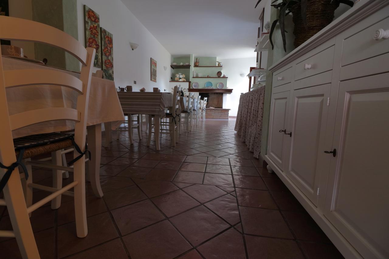 Guest House Li Minnanni Олбия Екстериор снимка